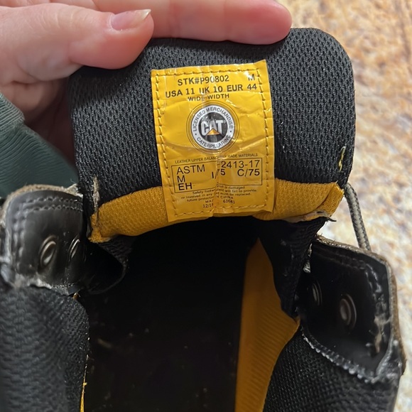 Caterpillar steel toe boots - Picture 4 of 5